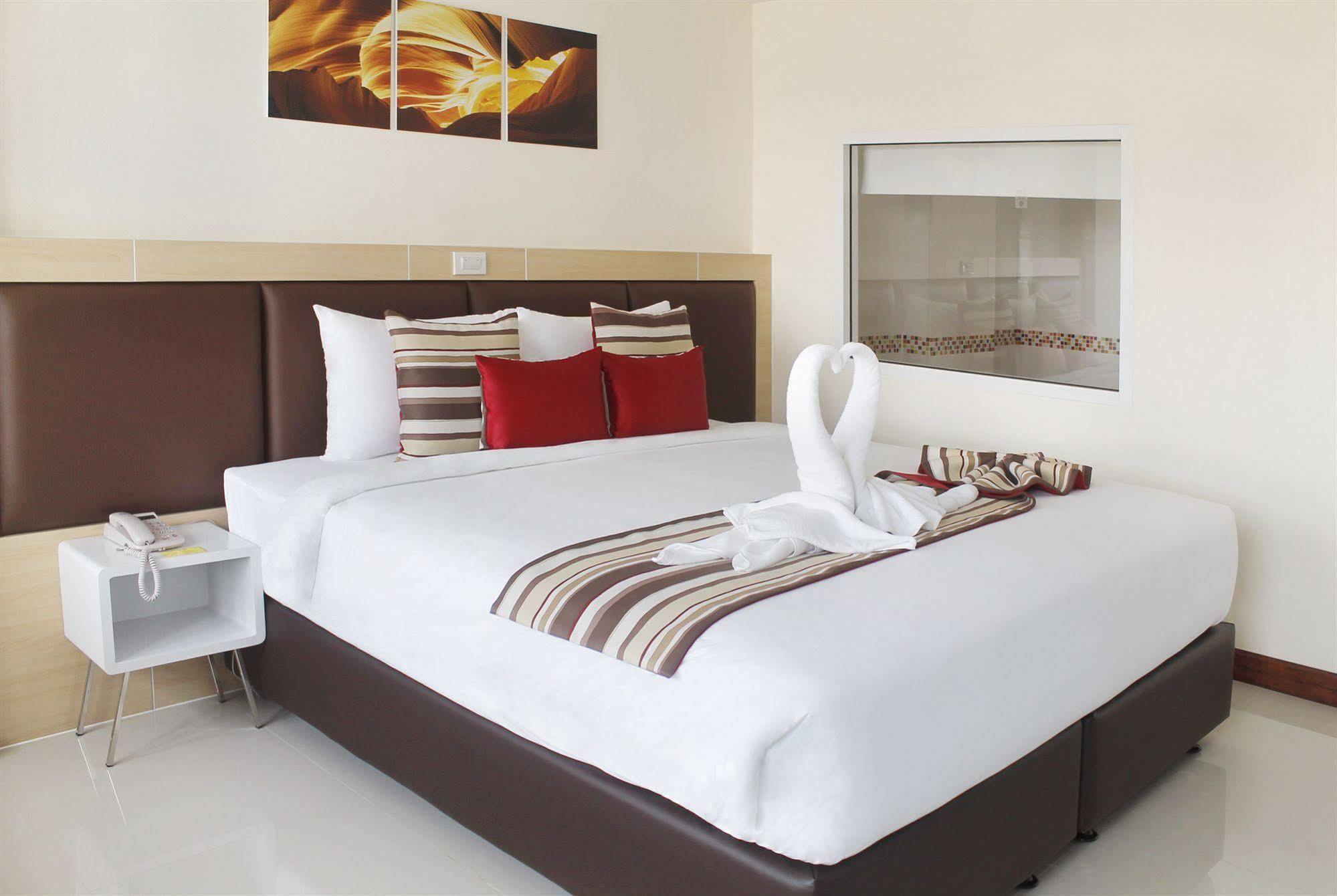 Oyo 234 Tara Grande Hotel & Spa Bangkok Luaran gambar