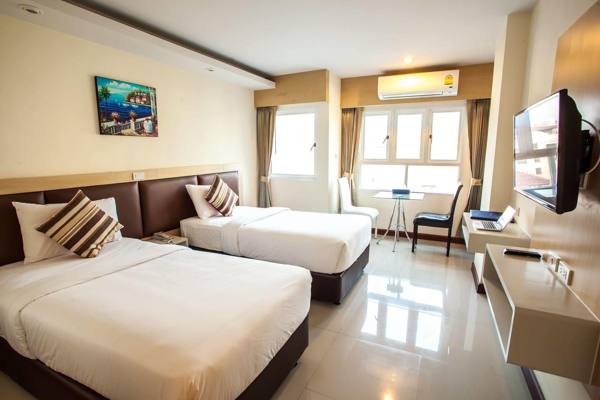 Oyo 234 Tara Grande Hotel & Spa Bangkok Luaran gambar