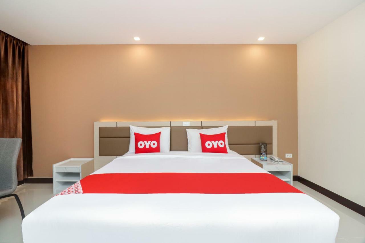 Oyo 234 Tara Grande Hotel & Spa Bangkok Luaran gambar