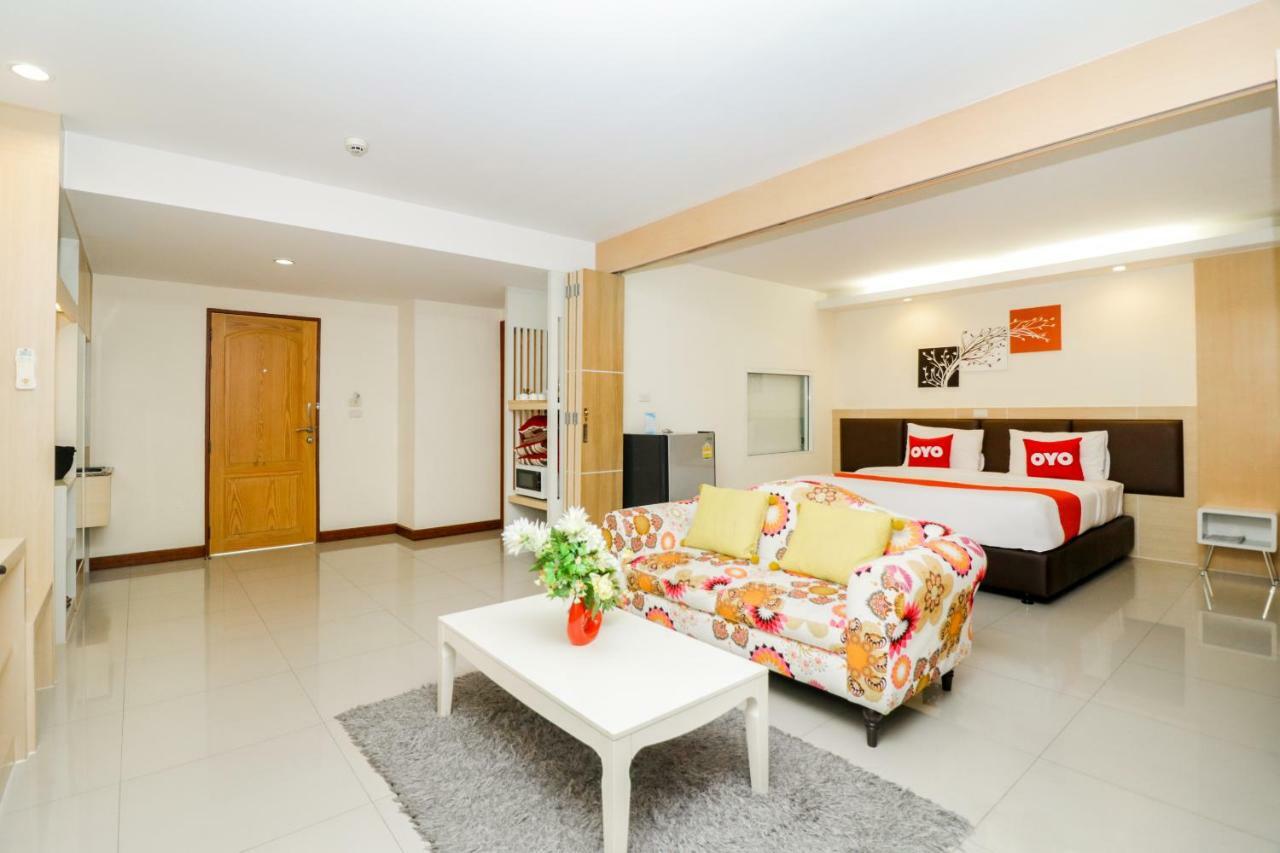 Oyo 234 Tara Grande Hotel & Spa Bangkok Luaran gambar