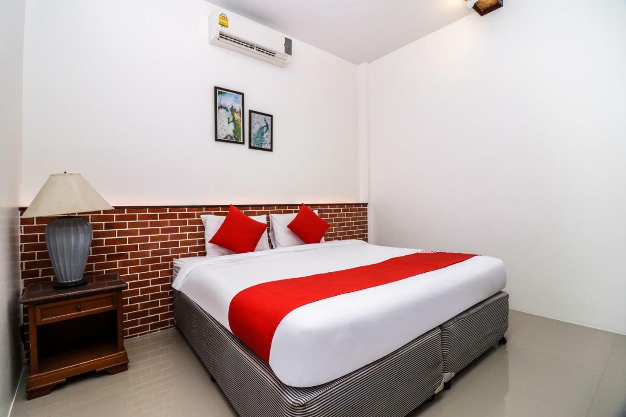 Oyo 234 Tara Grande Hotel & Spa Bangkok Luaran gambar