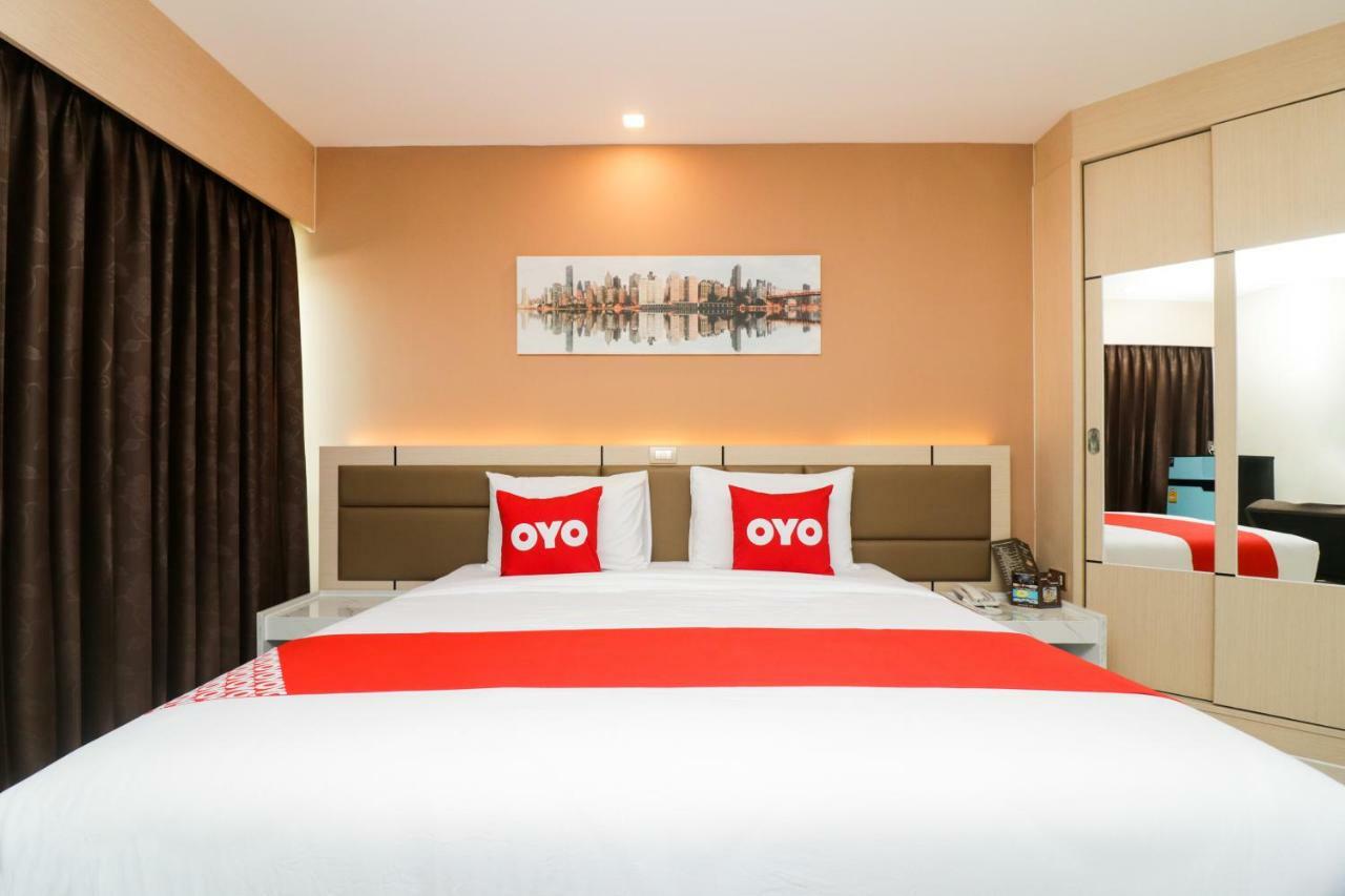 Oyo 234 Tara Grande Hotel & Spa Bangkok Luaran gambar