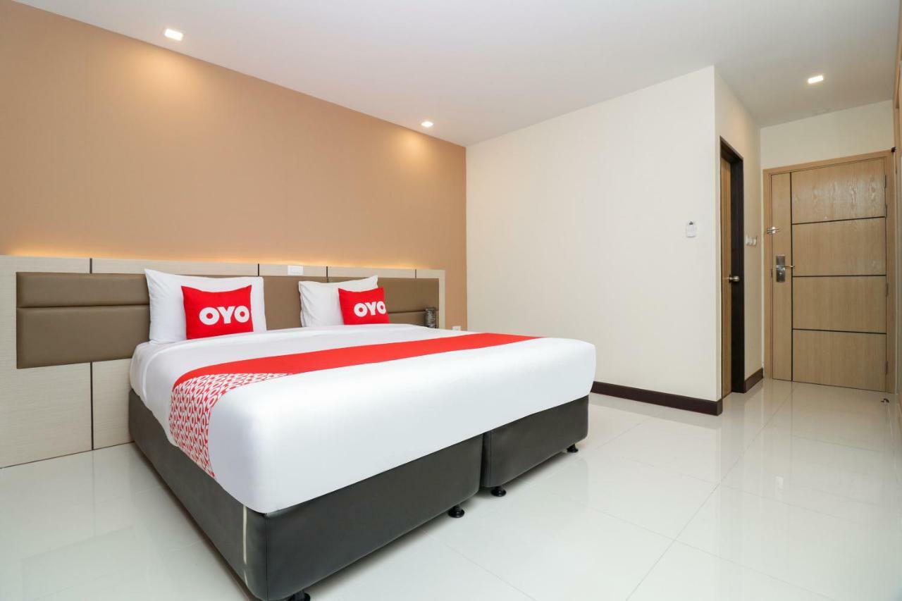 Oyo 234 Tara Grande Hotel & Spa Bangkok Luaran gambar