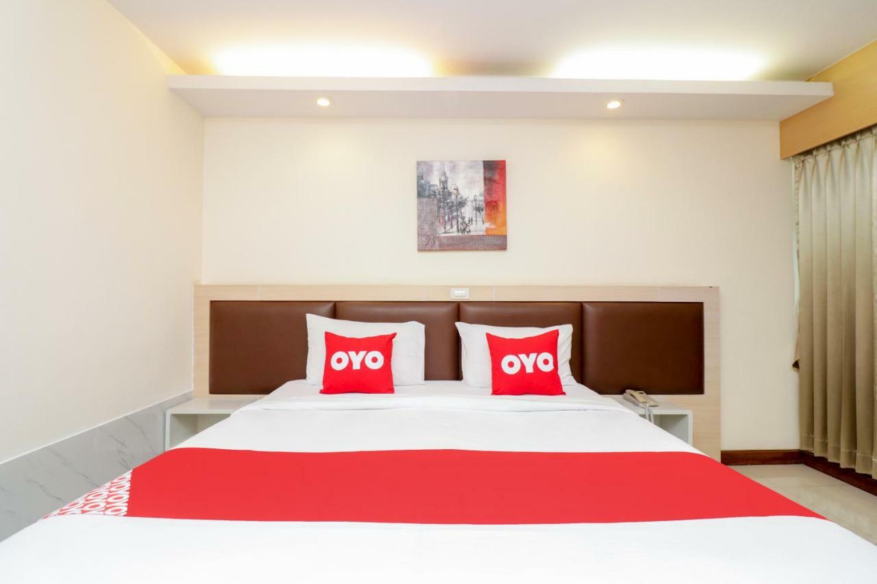 Oyo 234 Tara Grande Hotel & Spa Bangkok Luaran gambar