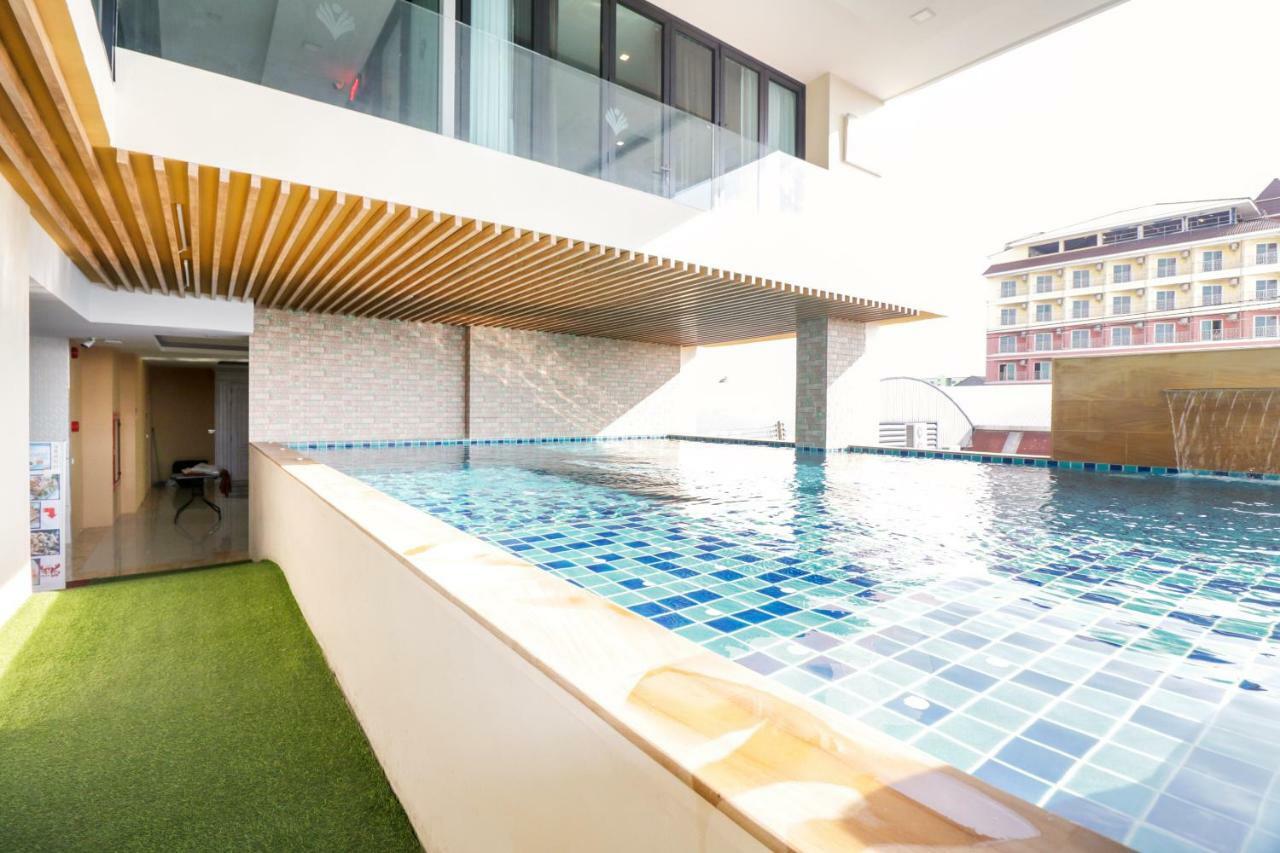 Oyo 234 Tara Grande Hotel & Spa Bangkok Luaran gambar