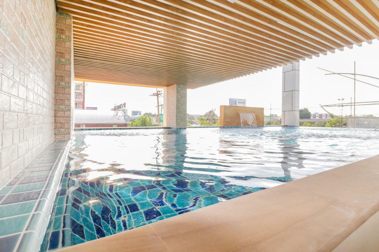 Oyo 234 Tara Grande Hotel & Spa Bangkok Luaran gambar
