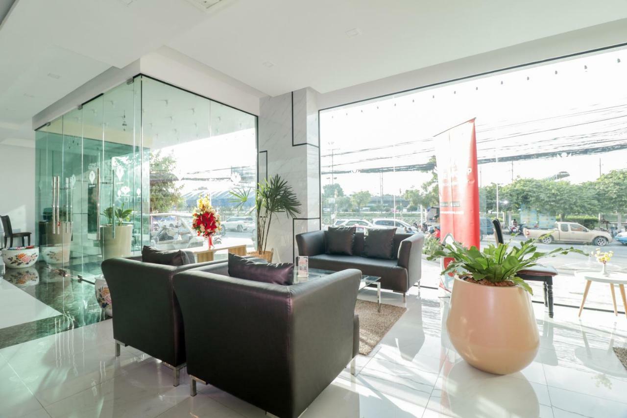 Oyo 234 Tara Grande Hotel & Spa Bangkok Luaran gambar